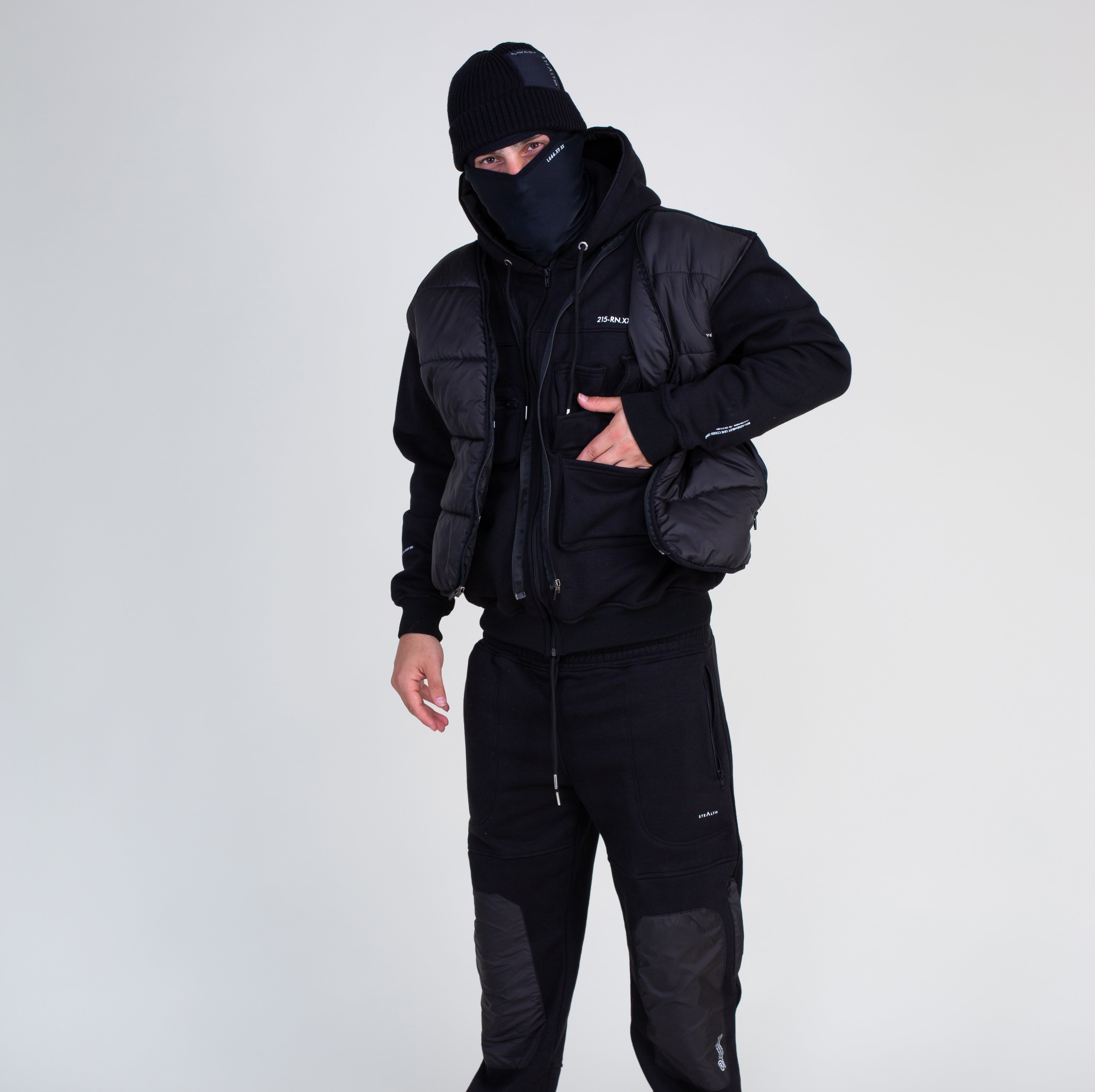 Gratton Tracksuit (Black)