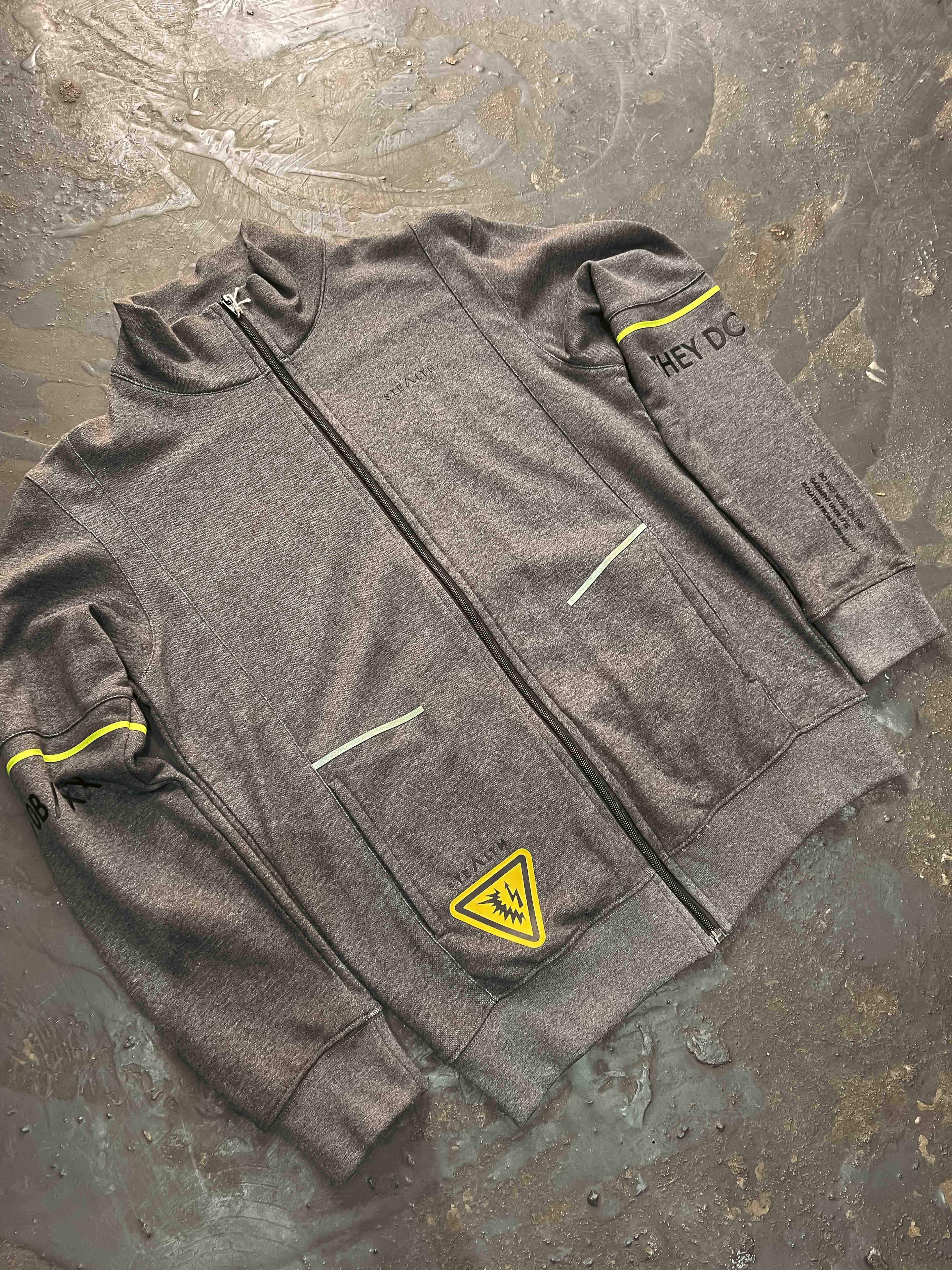 FLICKET TRACKSUIT CHARCOAL MEDIUM (SAMPLE)