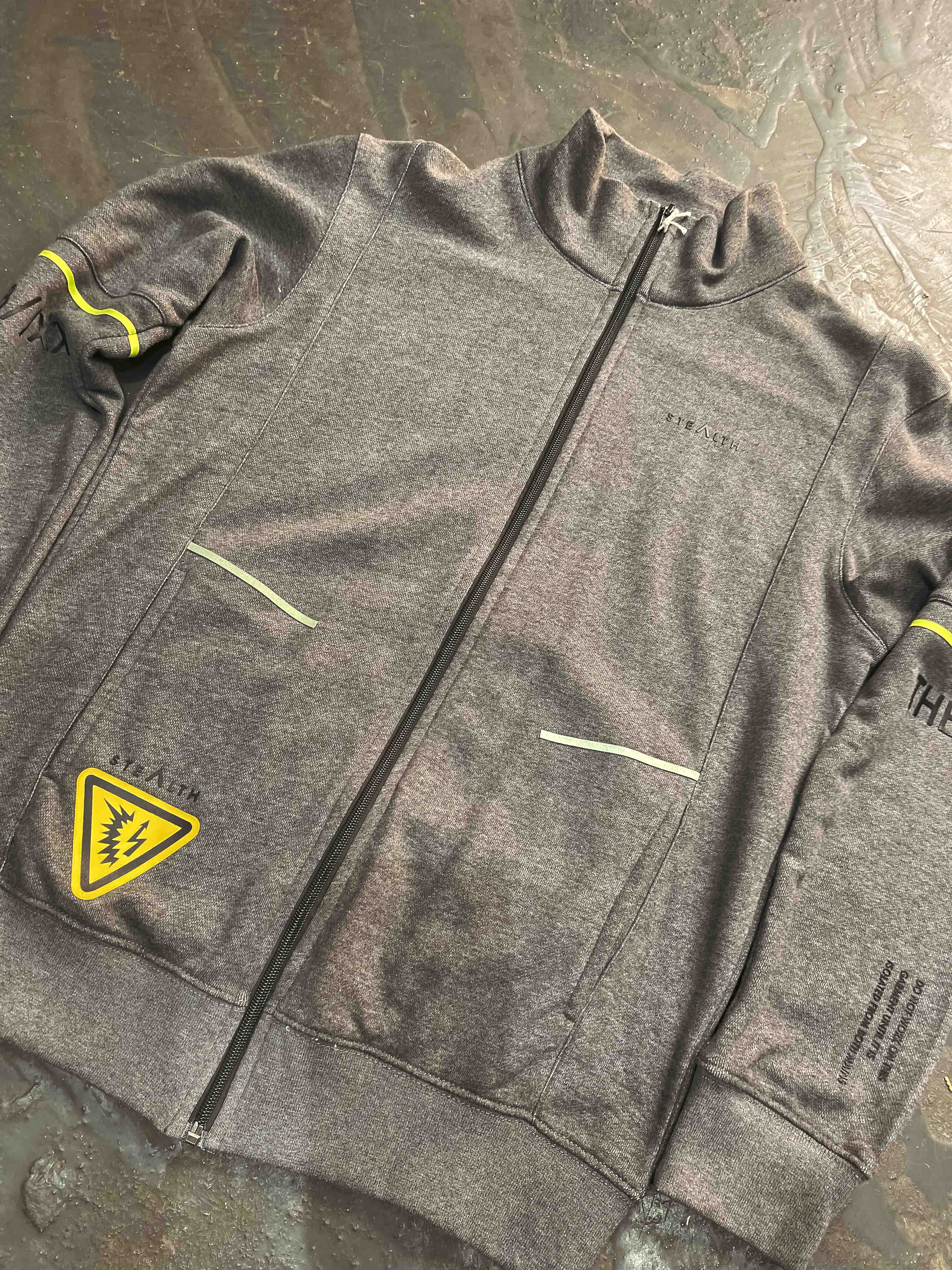 FLICKET TRACKSUIT CHARCOAL MEDIUM (SAMPLE)