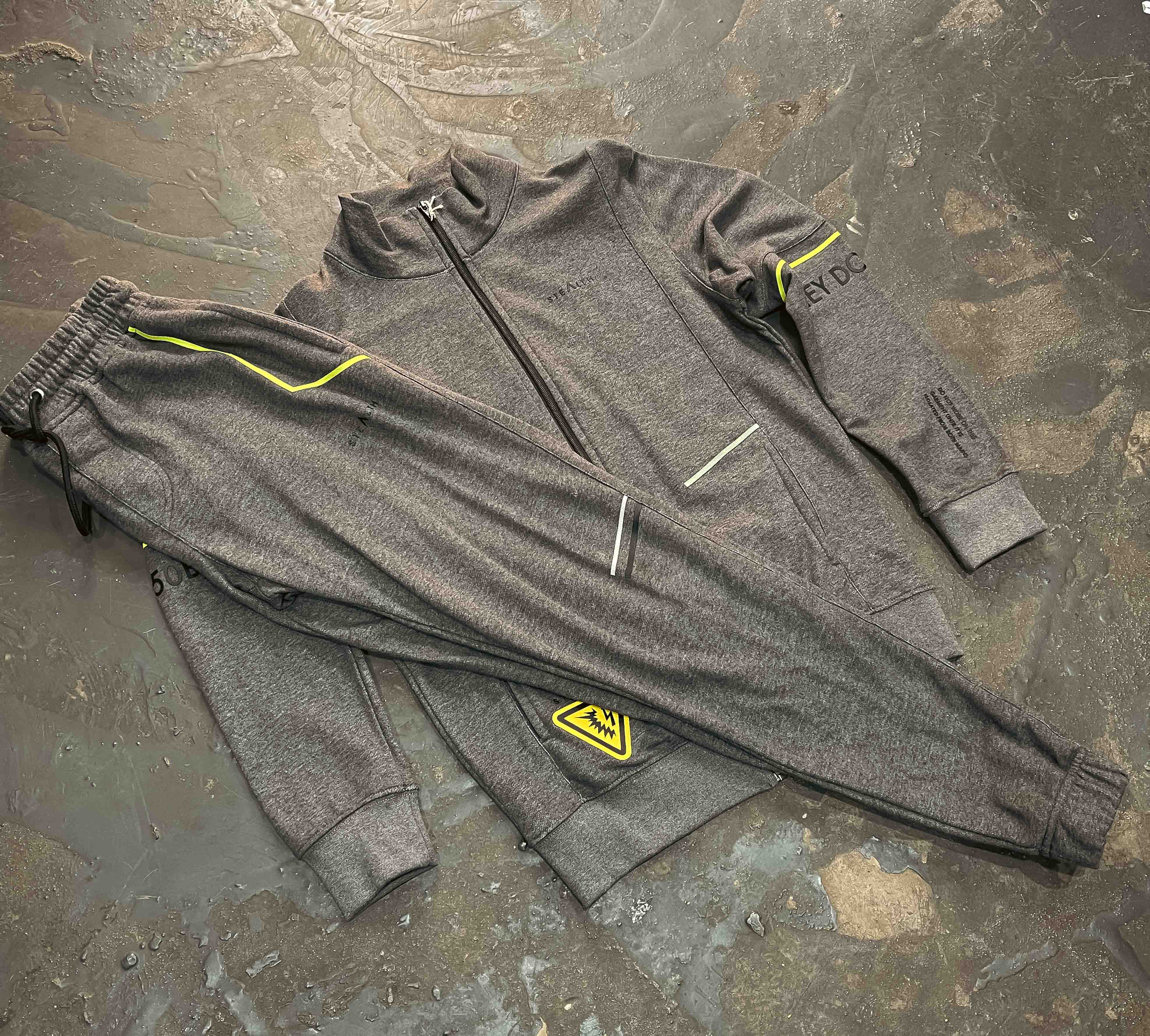 FLICKET TRACKSUIT CHARCOAL MEDIUM (SAMPLE)