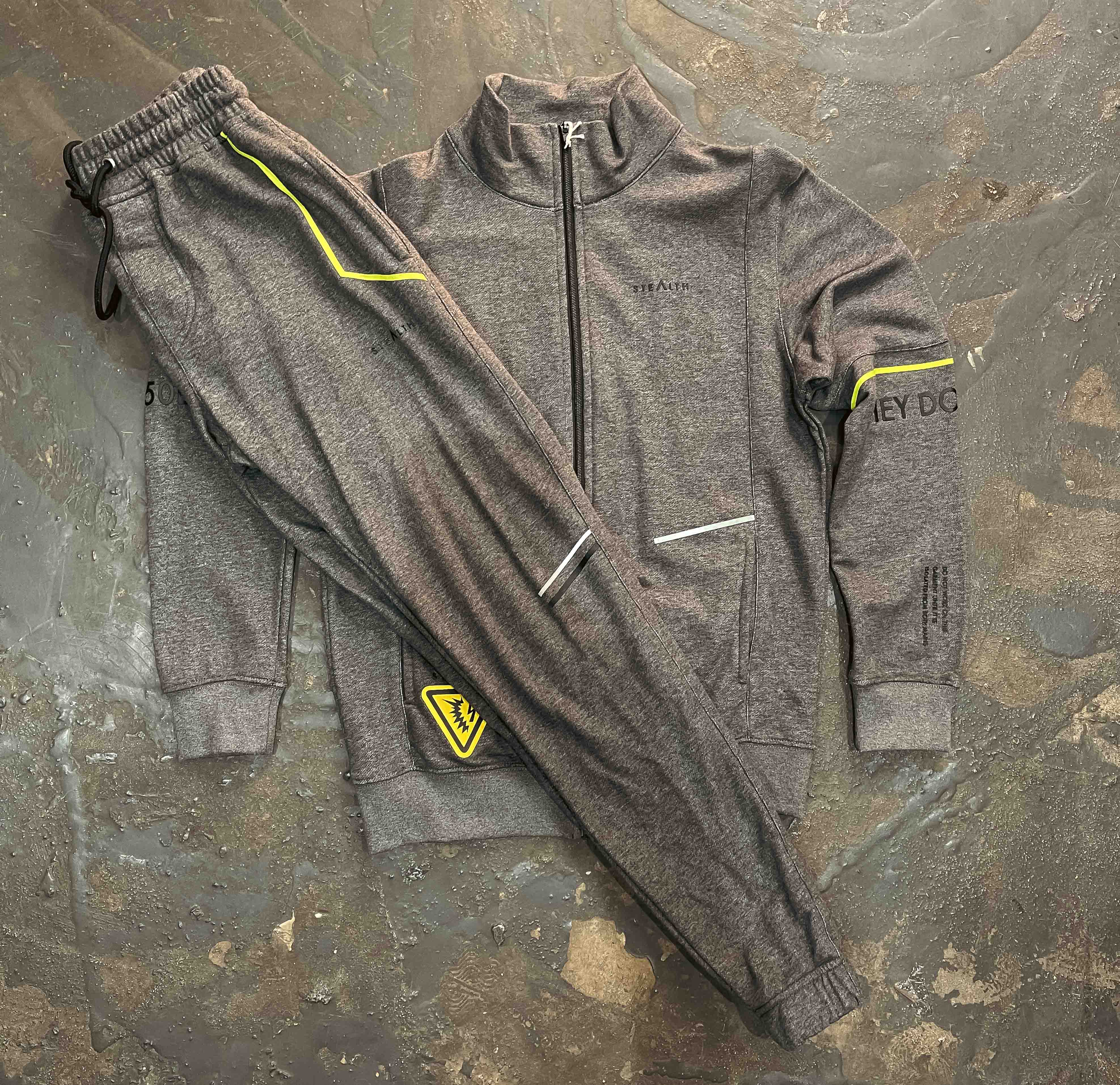 FLICKET TRACKSUIT CHARCOAL MEDIUM (SAMPLE)