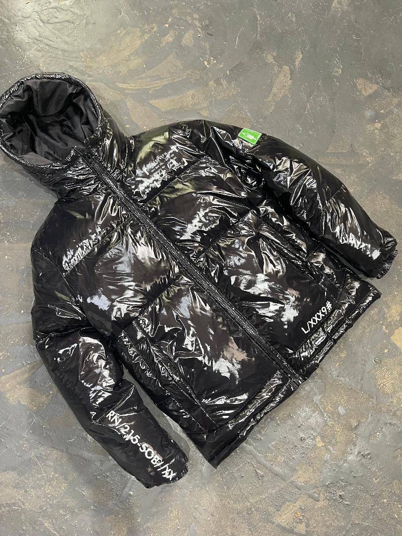 M+ Black Puffa Large (SAMPLE)