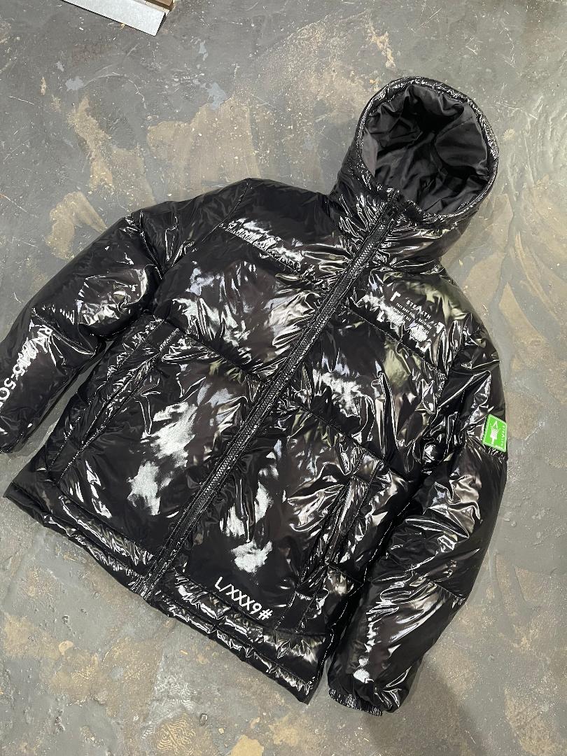 M+ Black Puffa Large (SAMPLE)