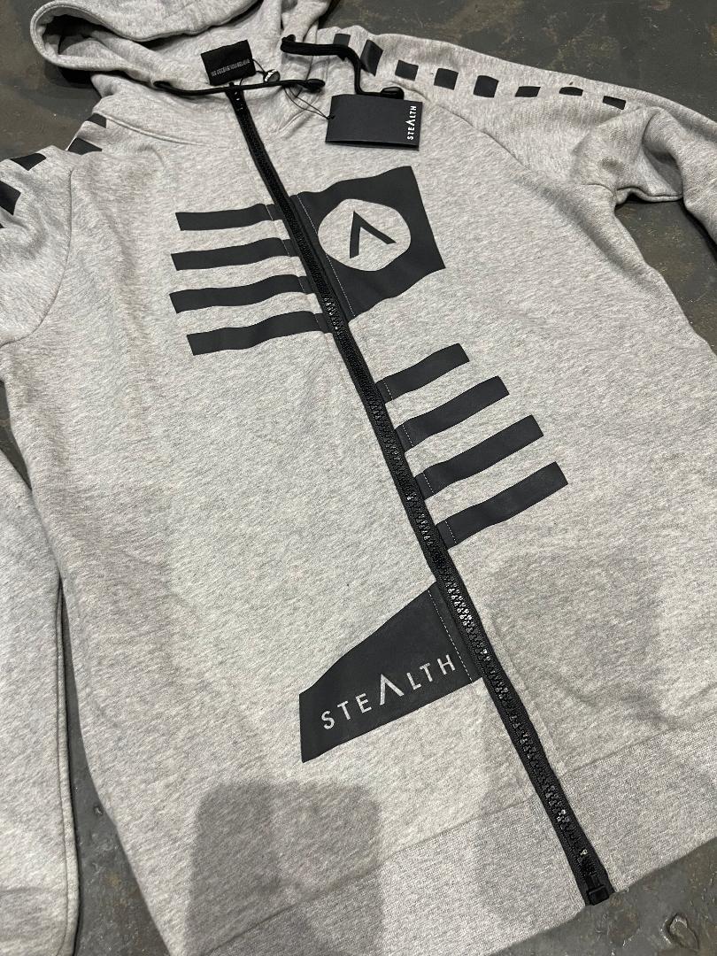 ZIP LOGOS HOODY GREY MEDIUM (SAMPLE)