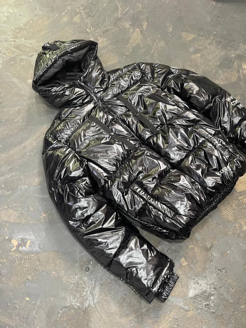 Low PEAK PUFFA JACKET BLACK MED (SAMPLE)